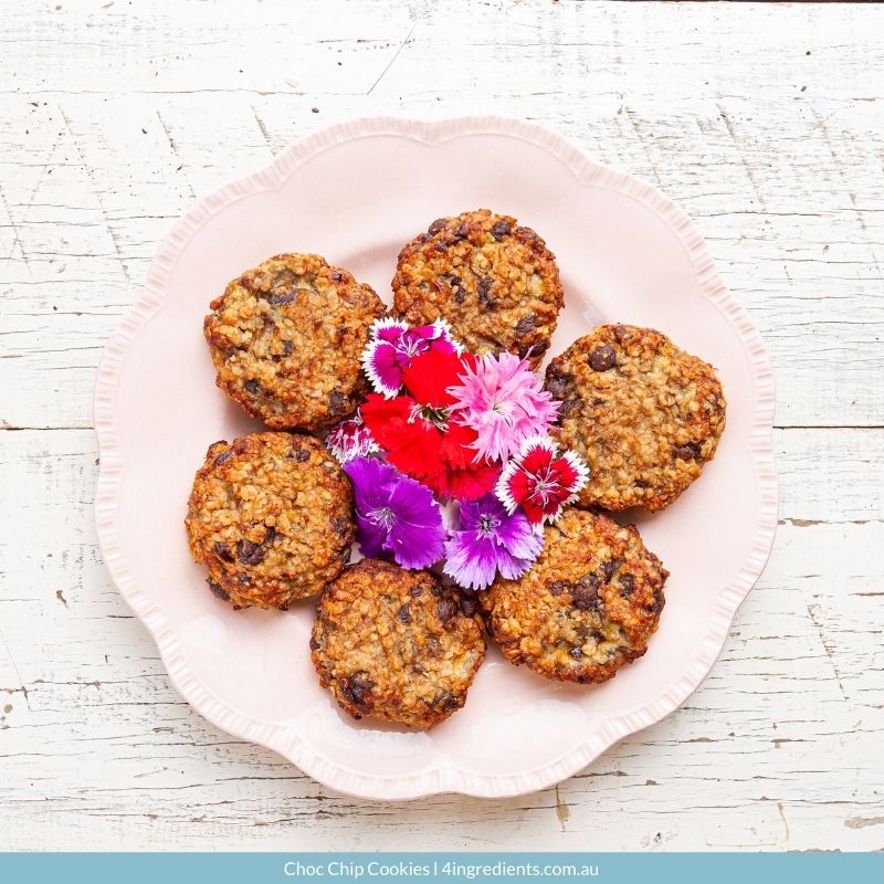 Choc Chip Cookies – 4 Ingredients