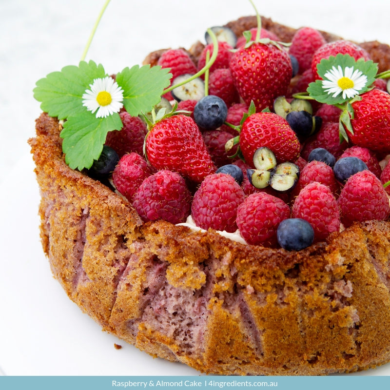 Raspberry & Almond Cake – 4 Ingredients